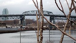 NYPD detective killed in truck collision on Brooklyn-Queens Expressway!